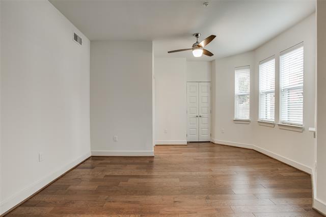 Building Photo - 2500 McKinney Ave
