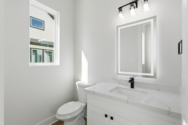 Building Photo - 9403 Hammerly Boulevard Unit F