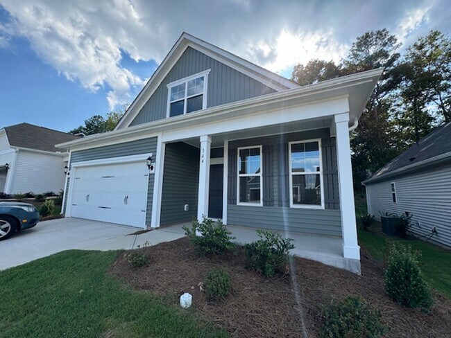 Building Photo - Renaissance at White Oak