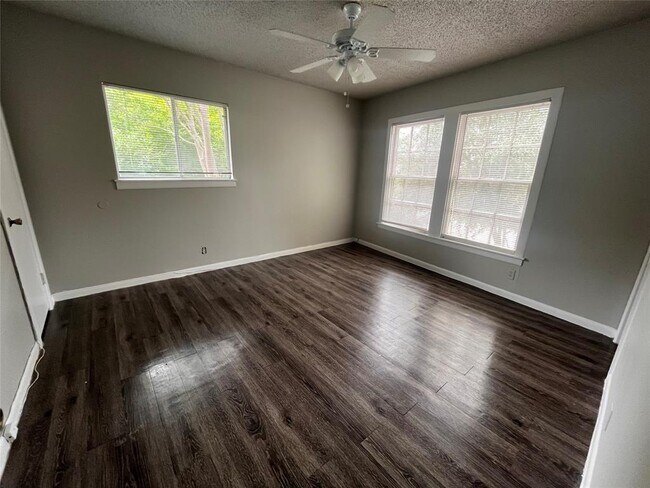Building Photo - 1514 Forest Trail