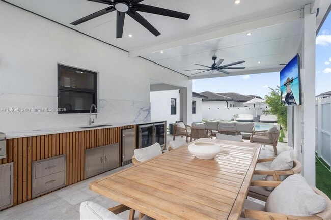 Building Photo - 10940 SW 180th St