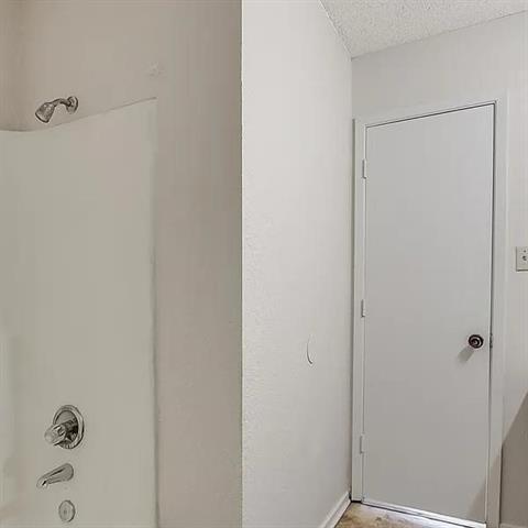 Building Photo - 7504 Chapin Rd