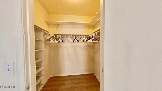 Building Photo - 2277 E Palm Beach Dr