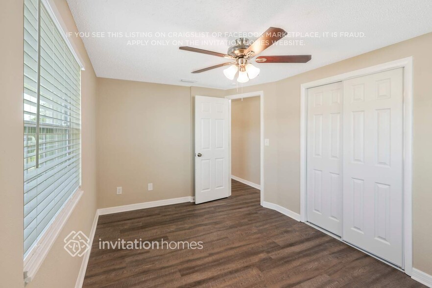 Building Photo - 3803 Cullen St