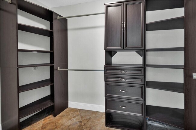 Building Photo - 8949 NW 45th Ct