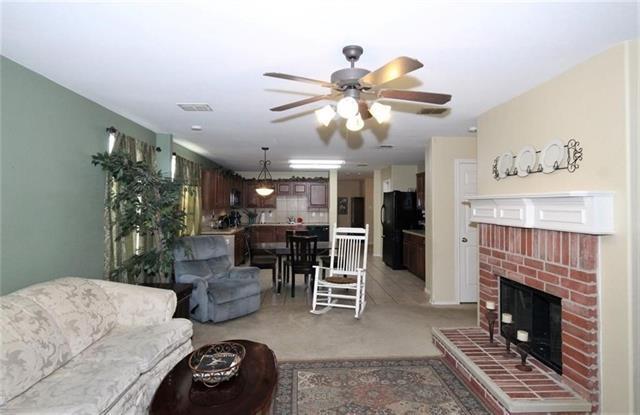 Building Photo - 13042 Barbarosa Dr