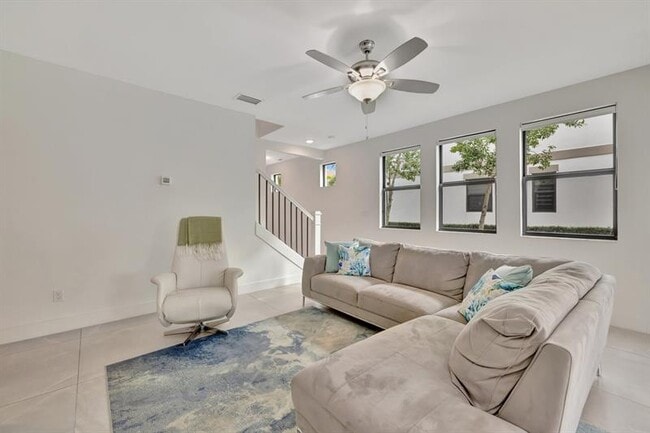 Building Photo - 4509 E Aqua Bella Ln