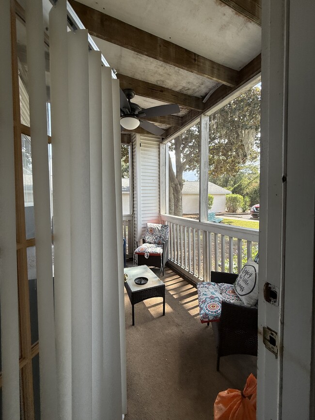 Building Photo - 1231 Ladys Island Dr