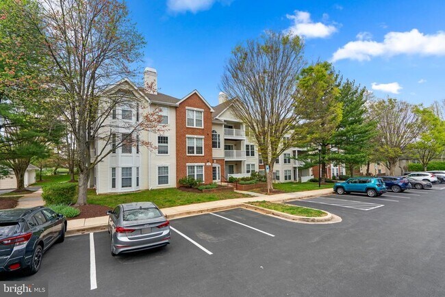Building Photo - 5911 Millrace Ct