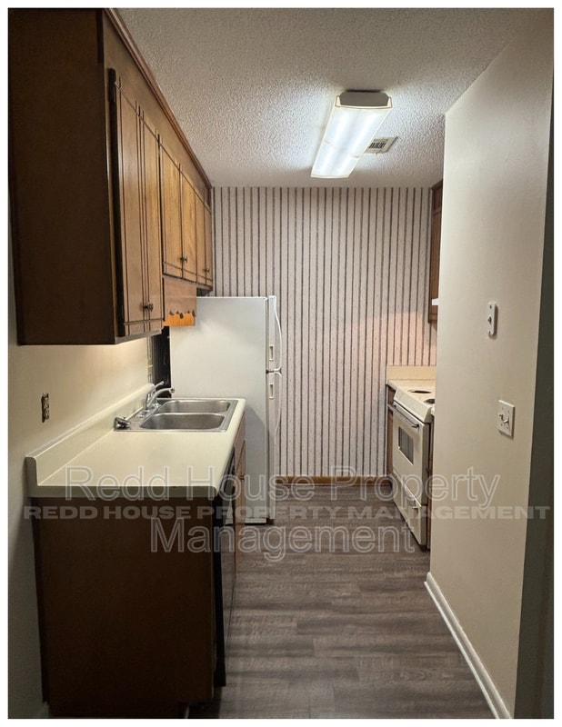 Building Photo - 105 Gunter Ln
