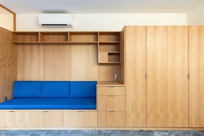 Building Photo - Modern, Standalone Studio in NE Portland R...