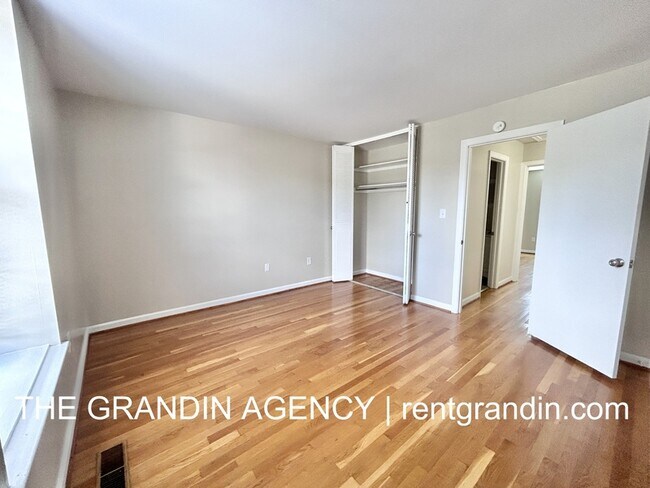 Building Photo - 1803 Grandin Rd SW