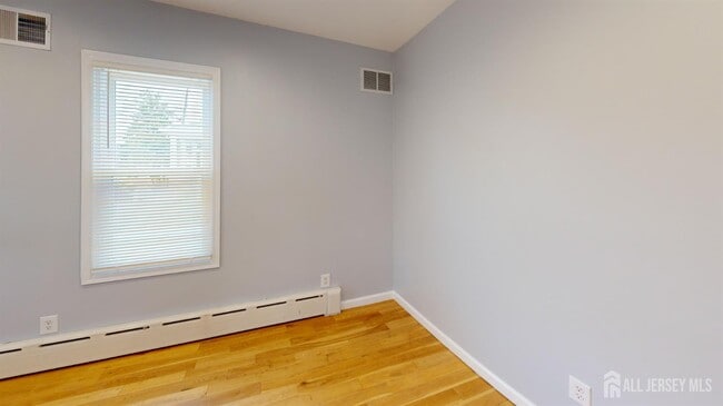 Building Photo - 13 Idlewild Ave