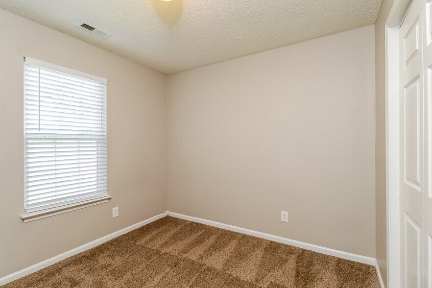 Building Photo - 7807 Lobilia Ln
