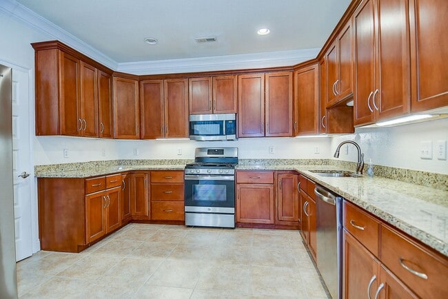Building Photo - CHICKS BEACH CONDO FOR RENT - VIRGINIA BEACH!