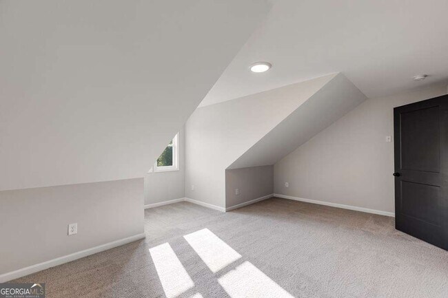 Building Photo - 140 Cedar Pk Wy