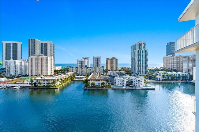 Building Photo - 121 Golden Isles Dr