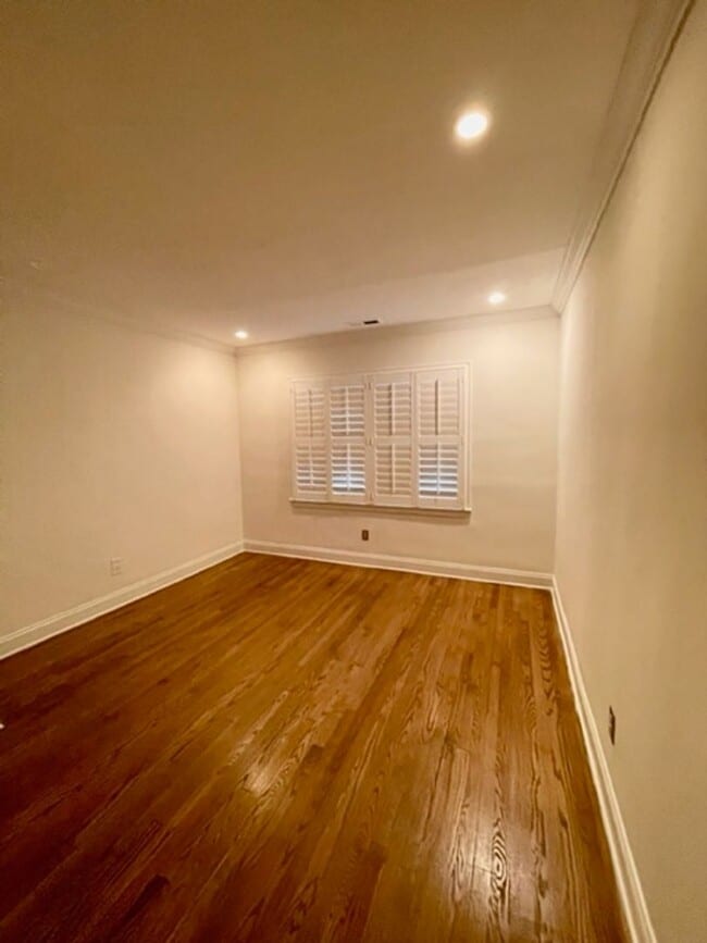 Building Photo - Pristine Cotswold Ranch for Lease!