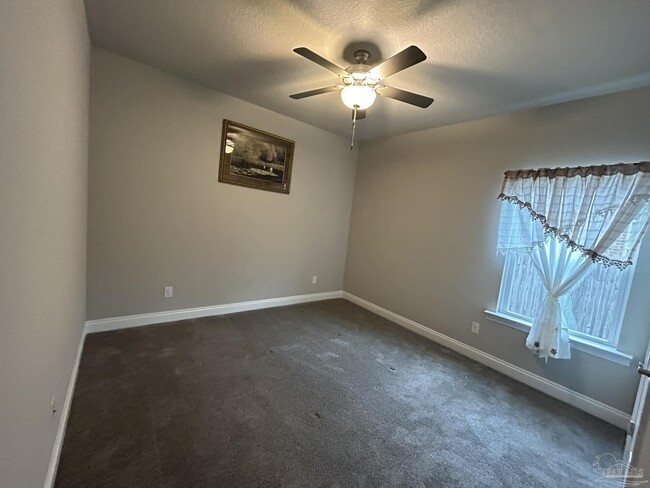 Building Photo - 5851 Anderson Ln