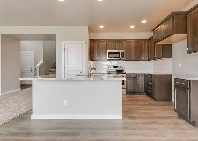 Building Photo - Modern 4-Bedroom Home in Meridian – Spacio...