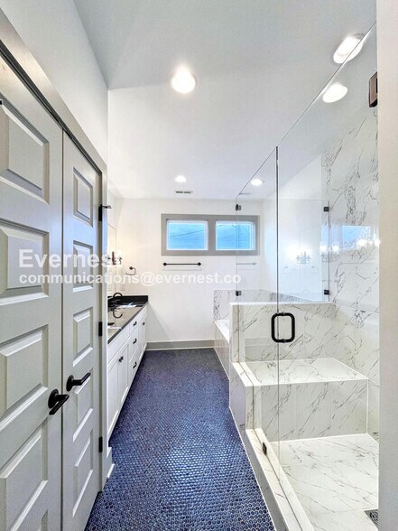 Building Photo - 915B Caruthers Ave