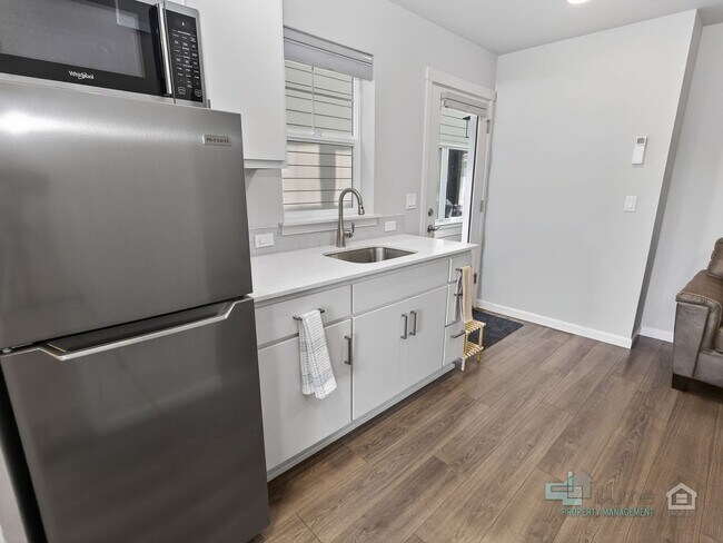 Building Photo - Affordable & Cozy 1BR in Hillsboro – Great Location