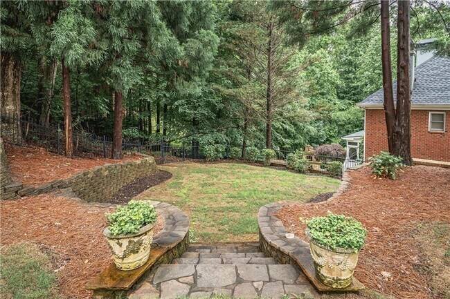 Building Photo - 8630 Moor Park Run