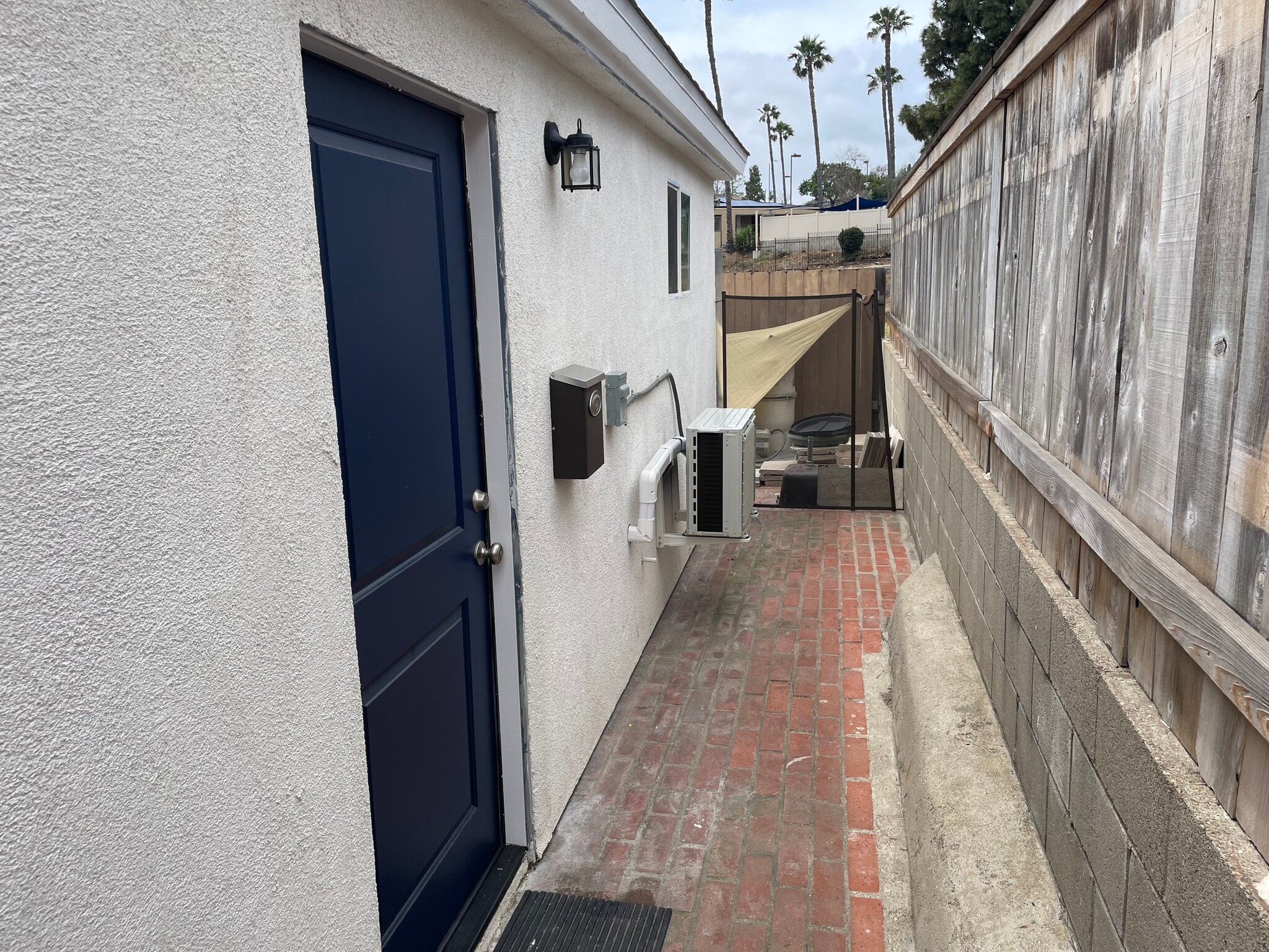 Building Photo - 5688 Marne Ave