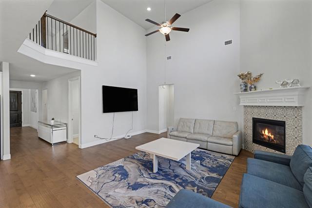 Building Photo - 1700 Rain Lily St