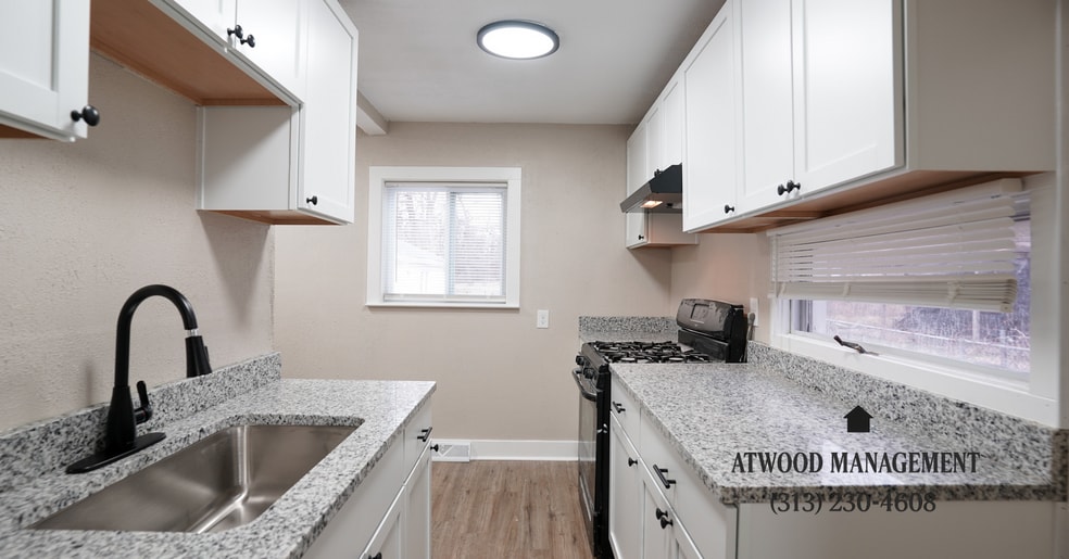 Building Photo - Fully Renovated 3-Bedroom Home – Move-In Ready for You!