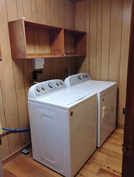 laundry - 270 River Road 2