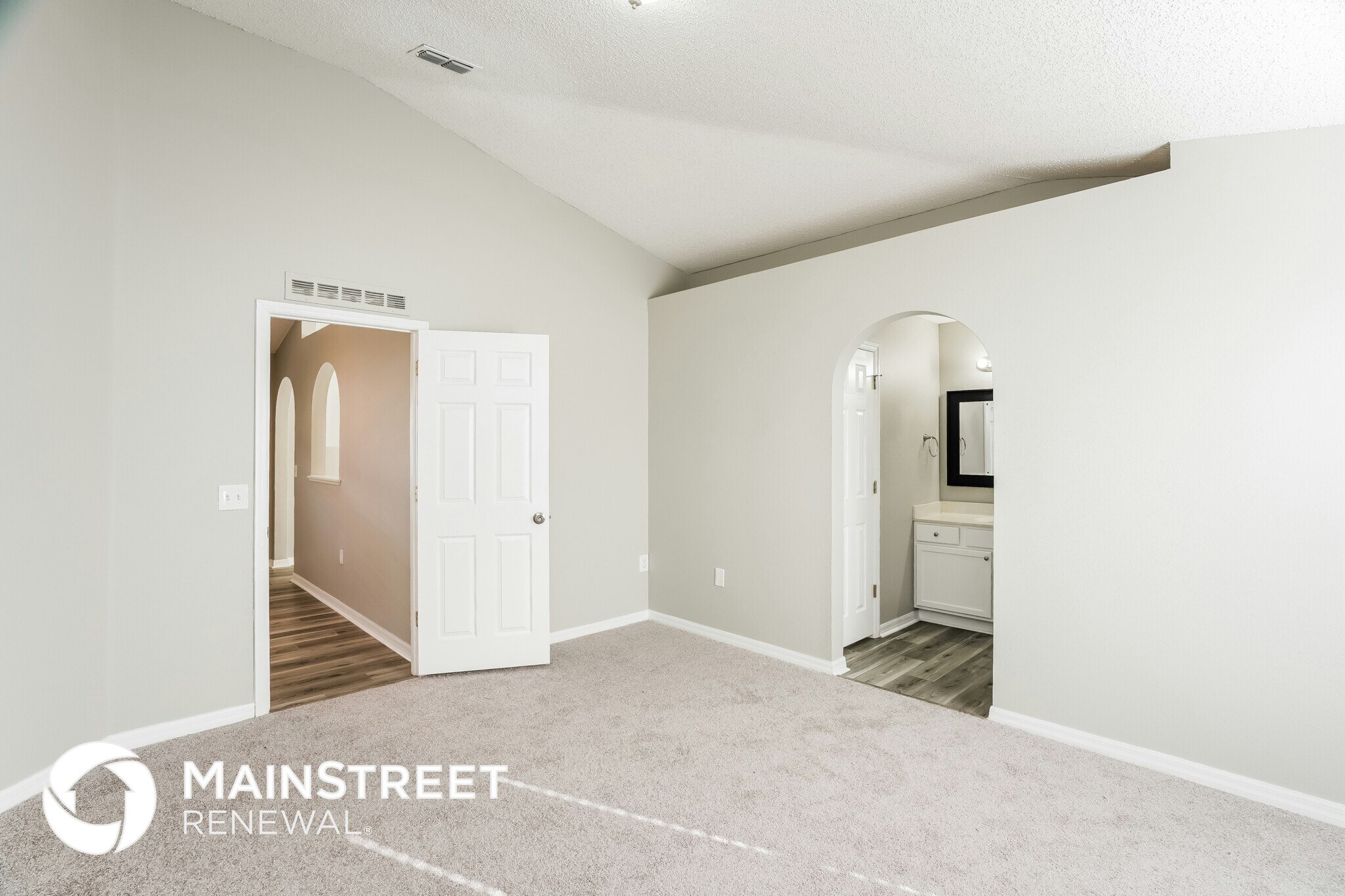 Building Photo - 10401 Opus Dr