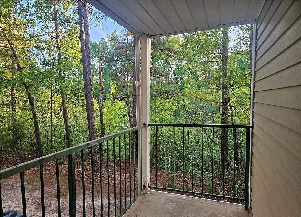 Building Photo - 3375 Galleria Dr
