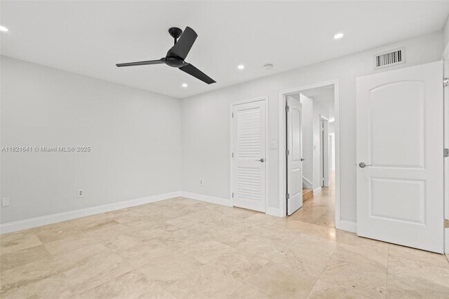 Building Photo - 9148 SW 129th Ln