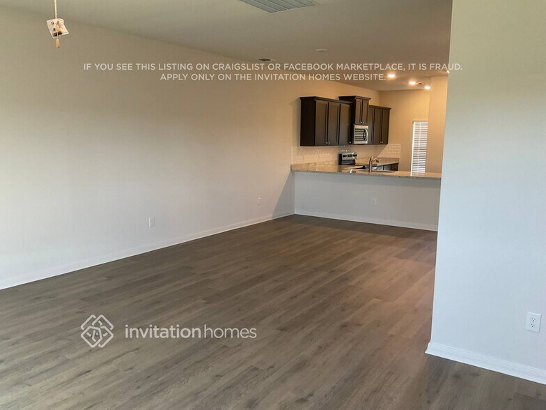 Building Photo - 10025 Pilot Pl