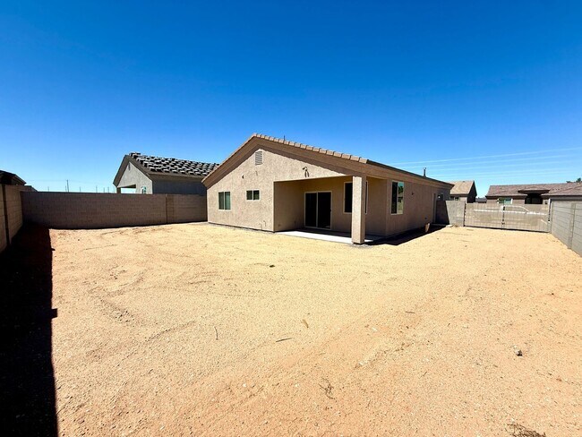 Building Photo - New Construction 3 Bed / 2 Bath Home with ...