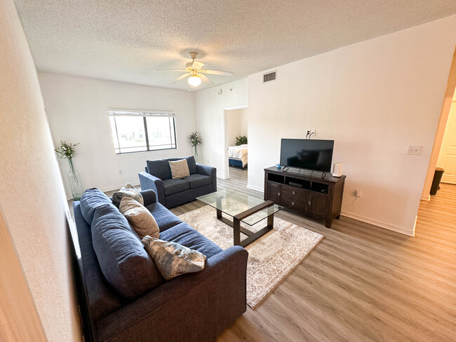 Building Photo - 2917 Tuscany Ct