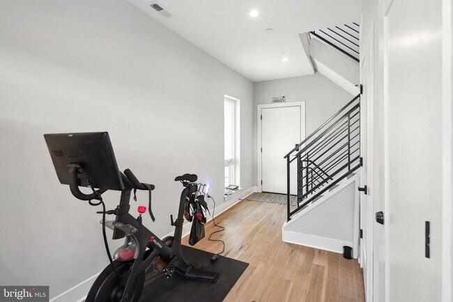 Building Photo - 1224 N 26th St