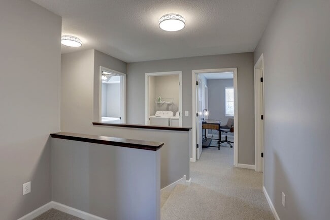 Building Photo - 100 Everglades Trl
