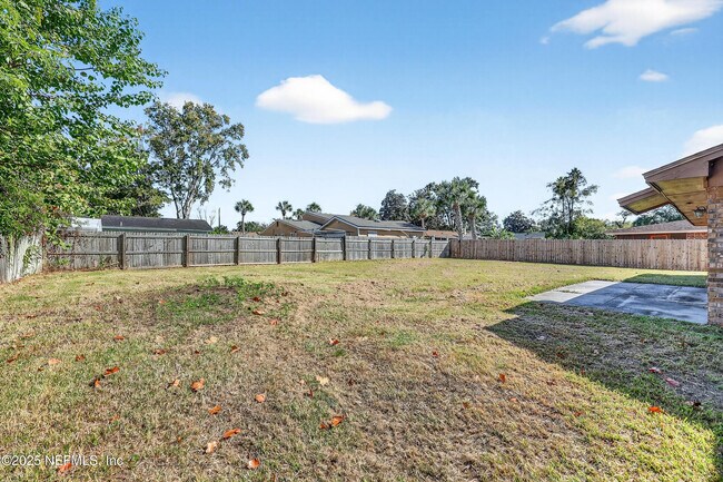 Building Photo - 551 William Penn St