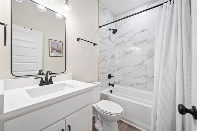 Building Photo - Gorgeous 3 Bedroom Pet Friendly Home For Rent in Pleasant View