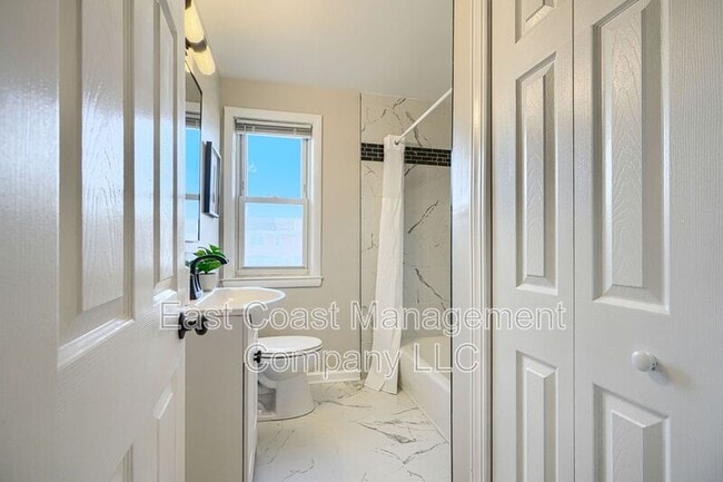 Building Photo - 1221 Glenwood Ave