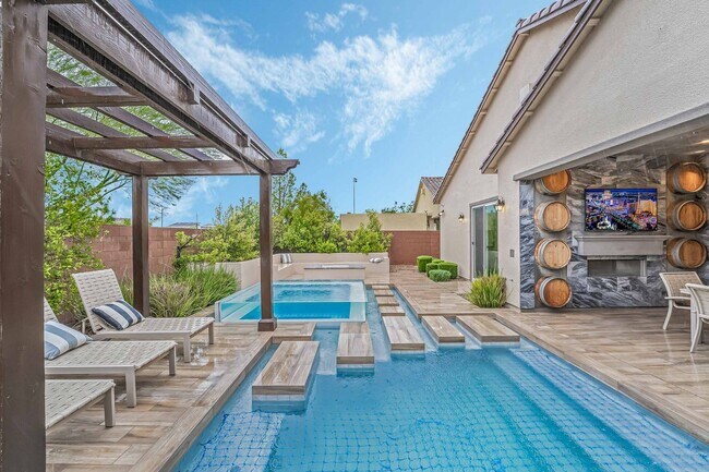 Building Photo - LUXURIOUS FUNISHED HOME IN INSPIRADA!