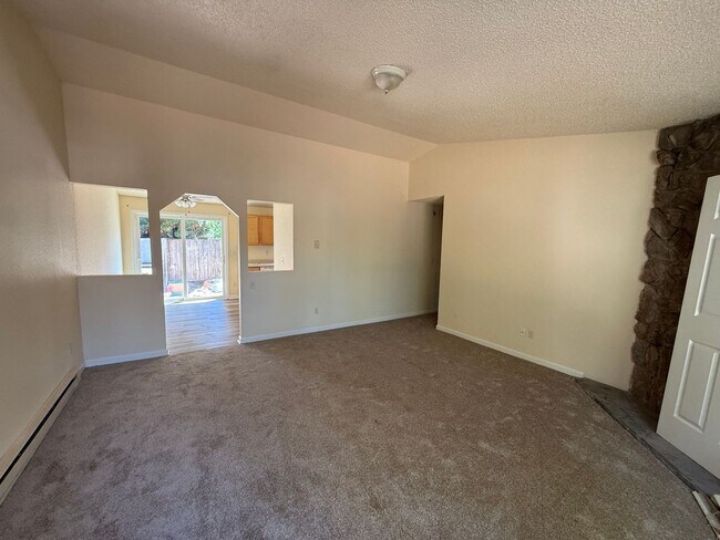 Building Photo - 18770 NW Shadow Ln
