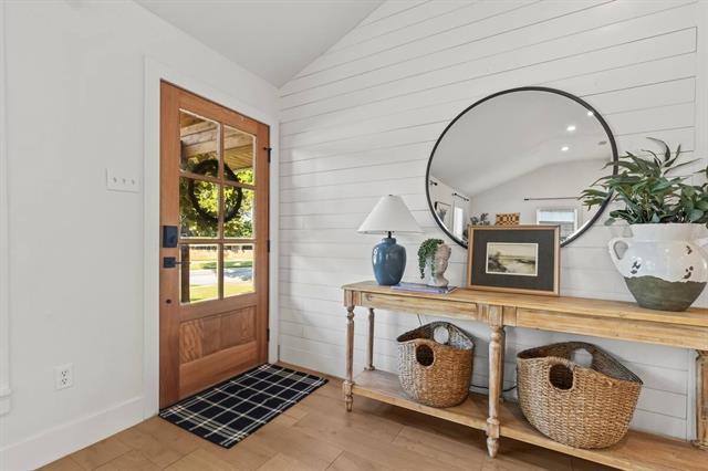 Building Photo - 315 Easton Rd