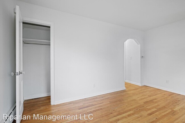 Building Photo - 2 br, 1 bath House - 22063 Cushing Ave