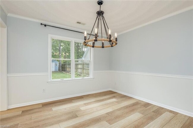 Building Photo - 521 Shakespeare Dr