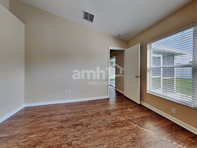 Building Photo - 29630 Morningmist Dr