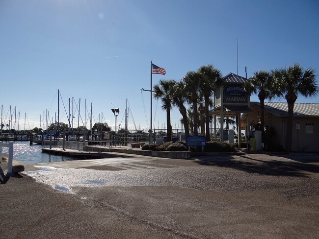 Building Photo - Marina District - 2 Bedroom 1 Bath