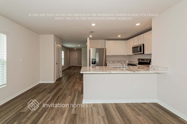 Building Photo - 5917 Silver Moonlight Dr